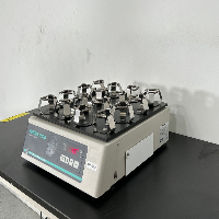 New Brunswick Innova 2100 Platform Shaker image 1